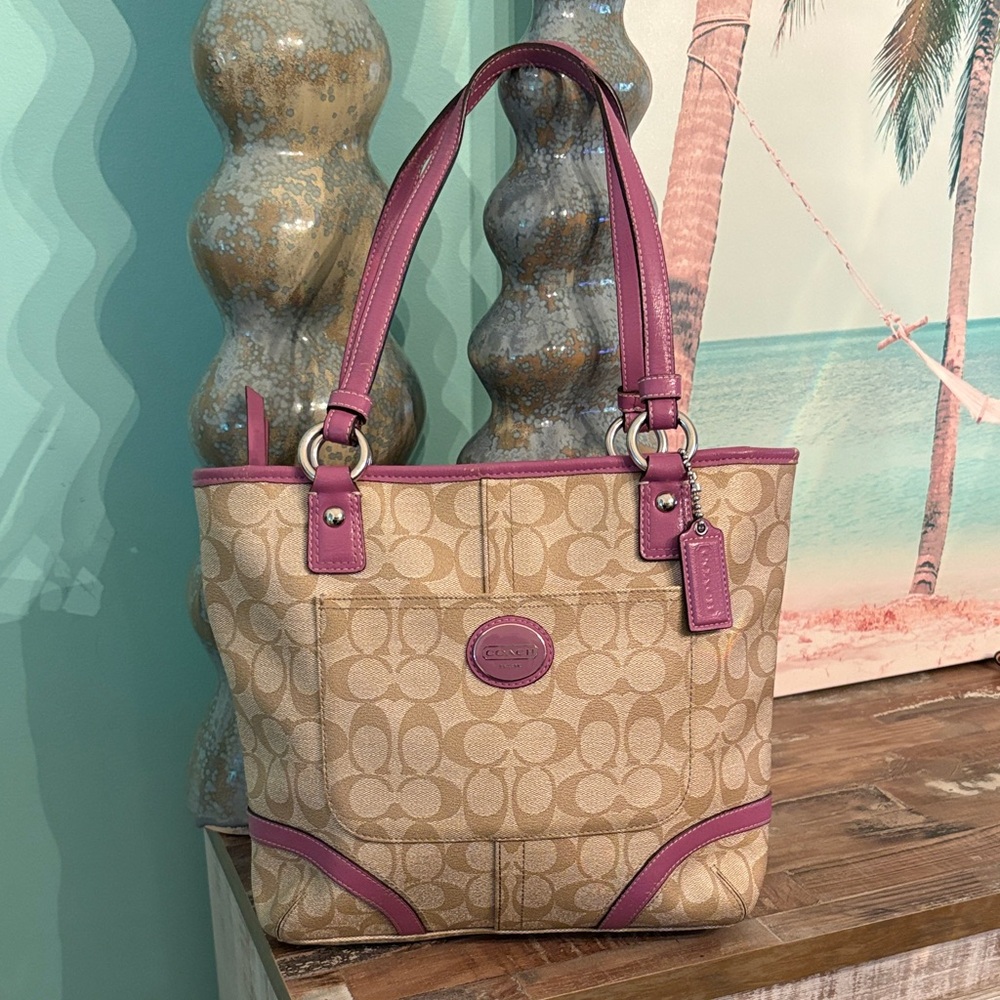 RARE Coach Peyton Signature heritage Tote with purple Trim beautiful